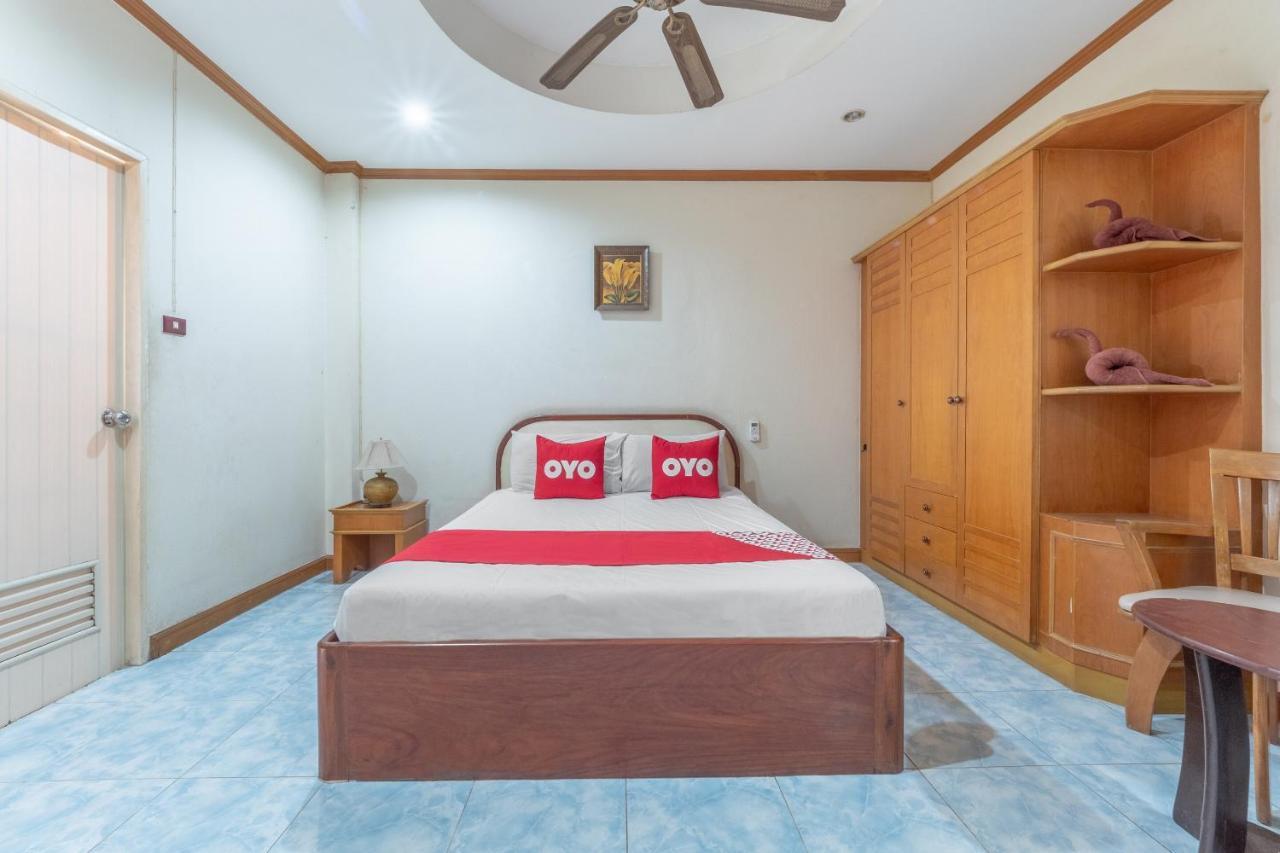 Oyo 1125 Chokdee Inn Pattaya Eksteriør billede