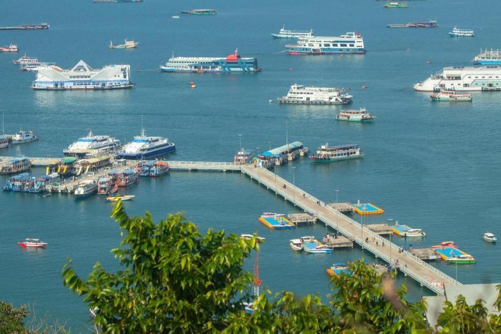 Oyo 1125 Chokdee Inn Pattaya Eksteriør billede