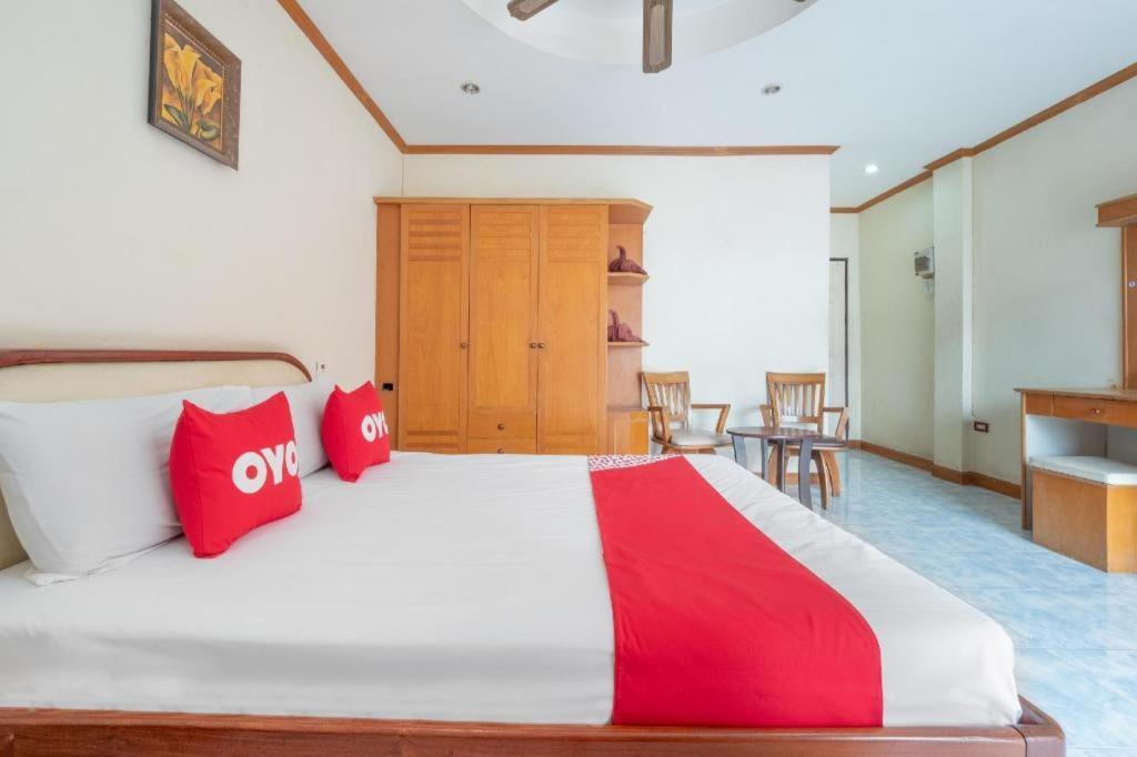Oyo 1125 Chokdee Inn Pattaya Eksteriør billede